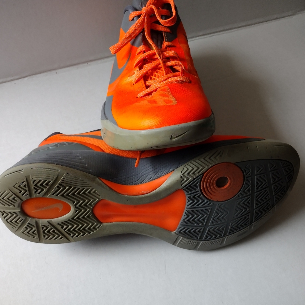 Mens Shoes - Picture 2 of 6